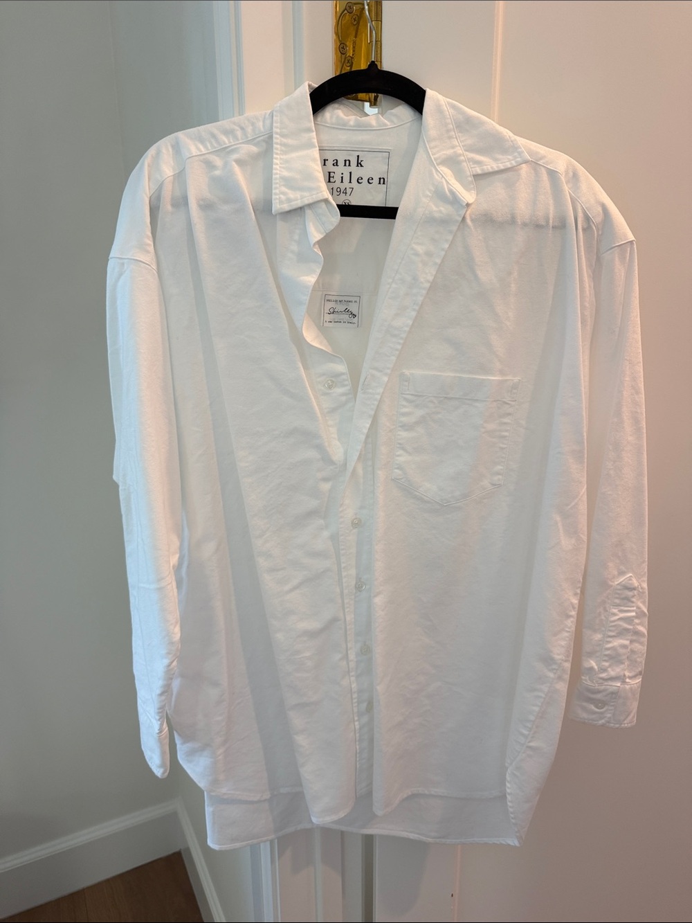 Frank & Eileen White Button-Up Shirt